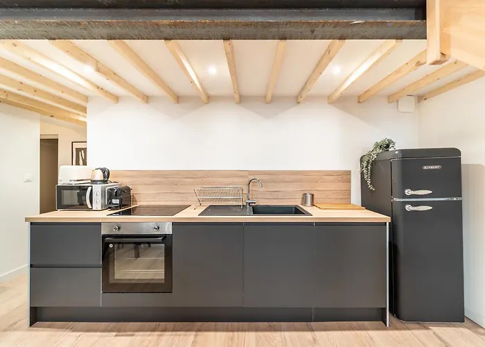 Smartstay Opera Barbara דירה