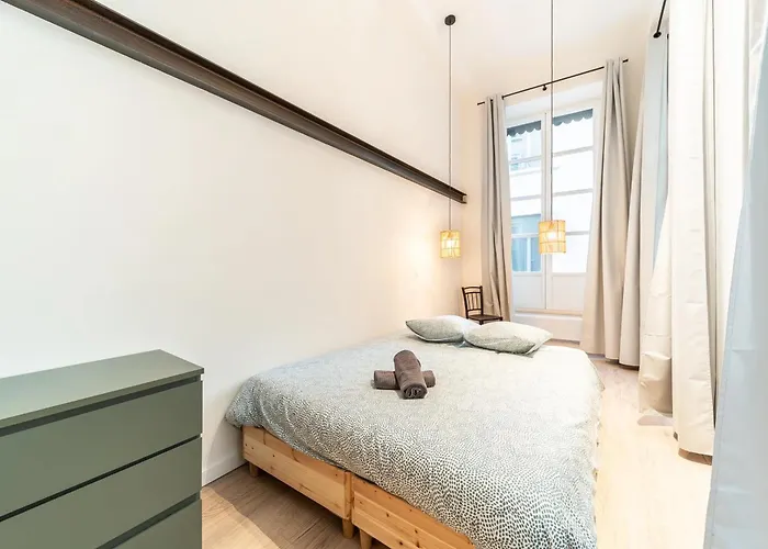 Smartstay Opera Barbara ליון