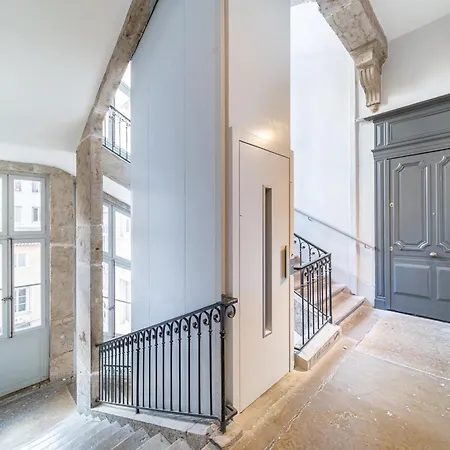 Smartstay Opera Barbara شقة *