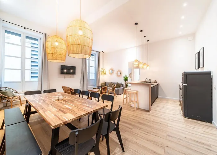 Smartstay Opera Barbara Apartment *